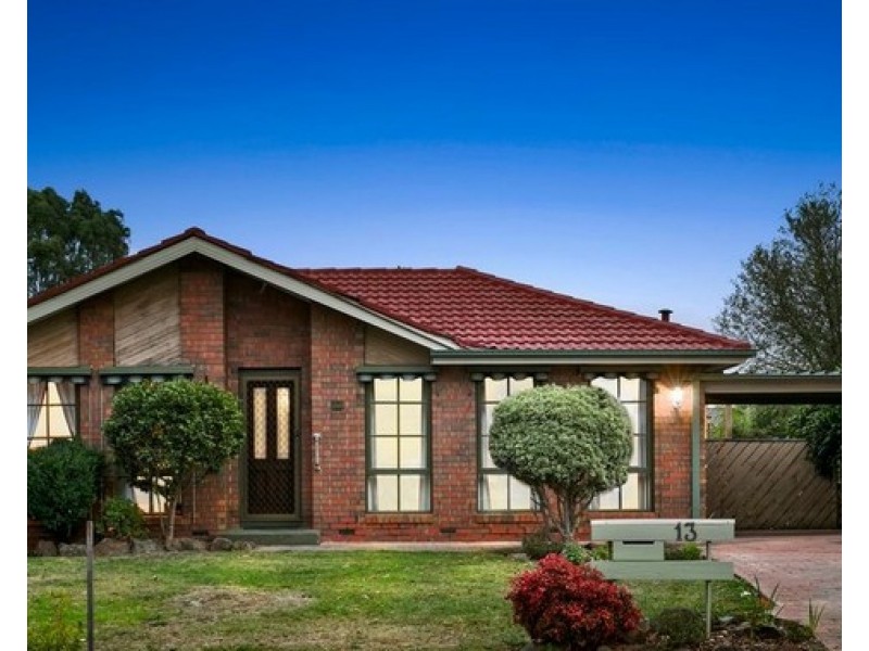 13 Roycroft Ave, Wantirna South VIC 3152