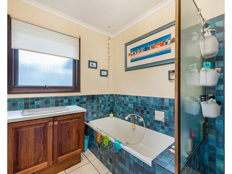 12 Bexsarm Crescent, Rowville VIC 3178