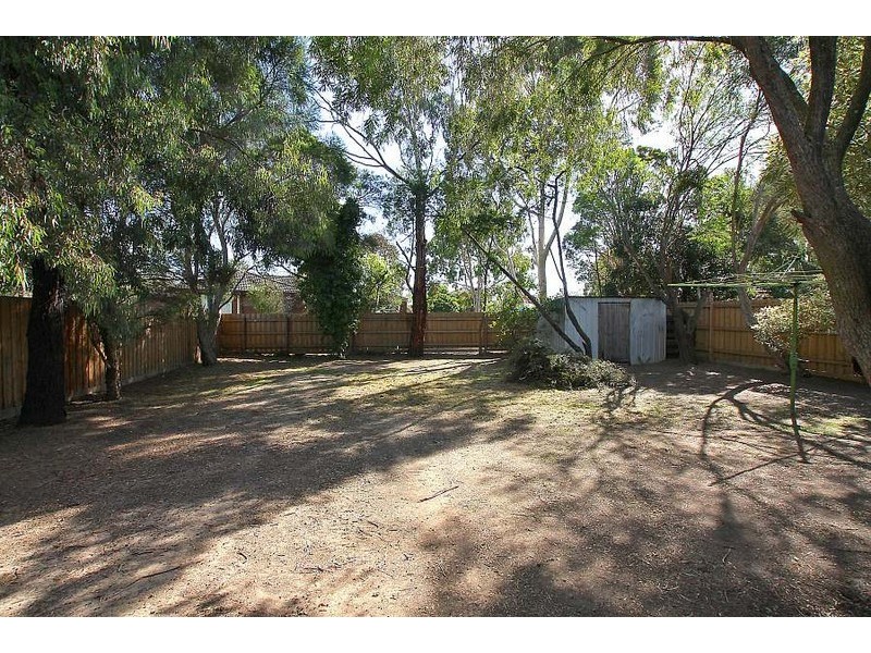 27 Argyle Way, Wantirna South VIC 3152