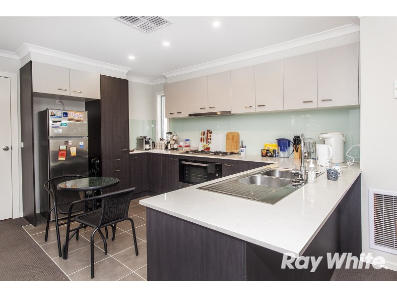 2/7 Coorie Avenue, Bayswater VIC 3153
