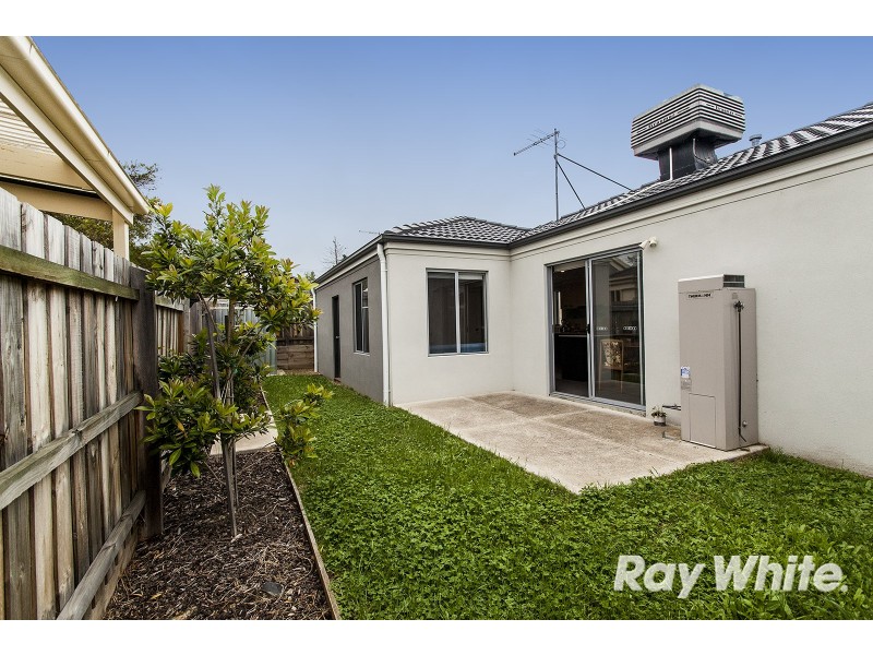 2/7 Coorie Avenue, Bayswater VIC 3153