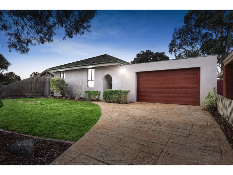 11 Raheen Avenue, Wantirna VIC 3152