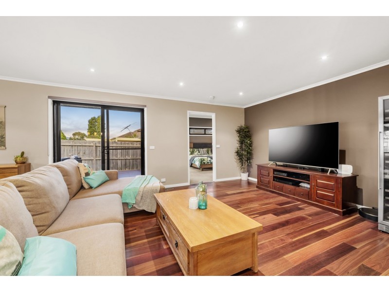 11 Raheen Avenue, Wantirna VIC 3152