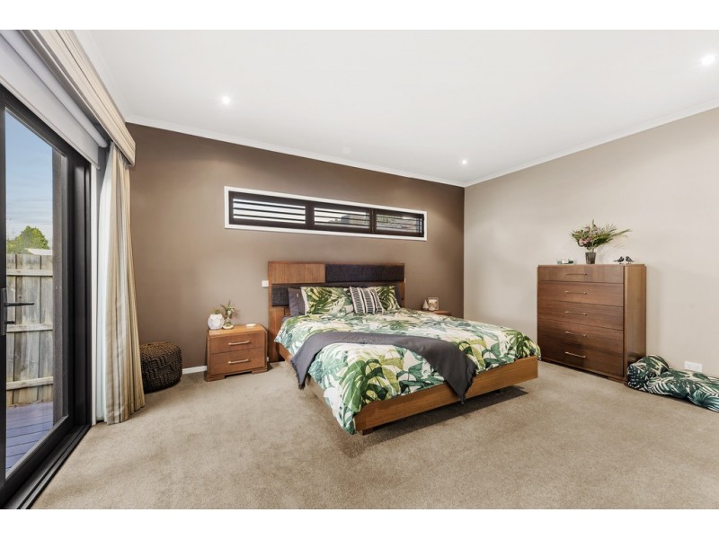 11 Raheen Avenue, Wantirna VIC 3152