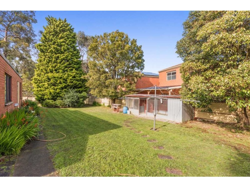 2 Berkley Street, Wantirna South VIC 3152