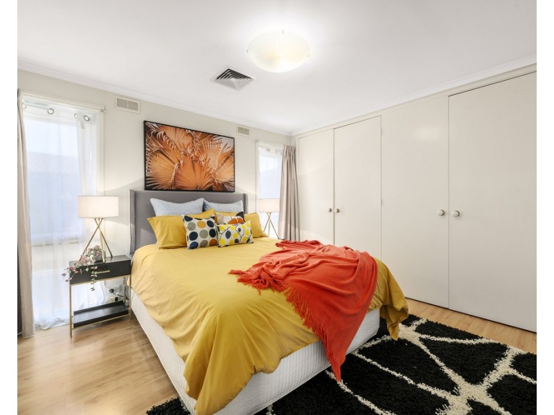 14 Mowbray Drive, Wantirna South VIC 3152