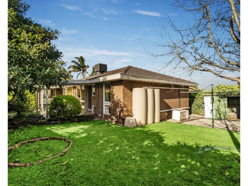 14 Mowbray Drive, Wantirna South VIC 3152