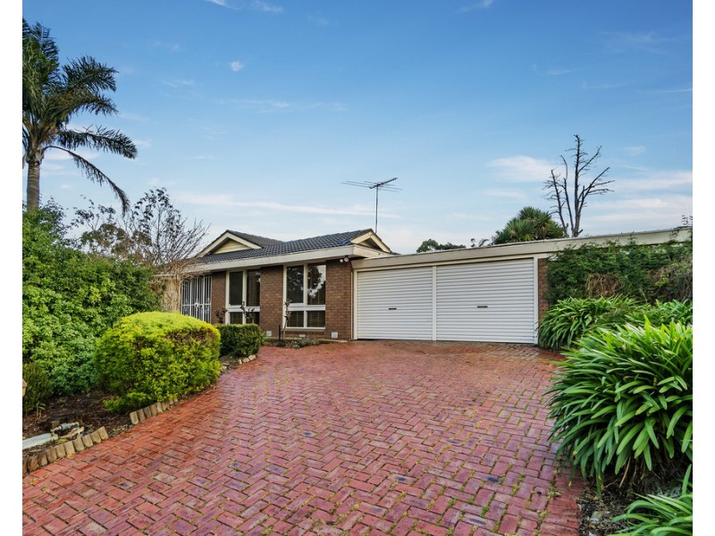 14 Mowbray Drive, Wantirna South VIC 3152