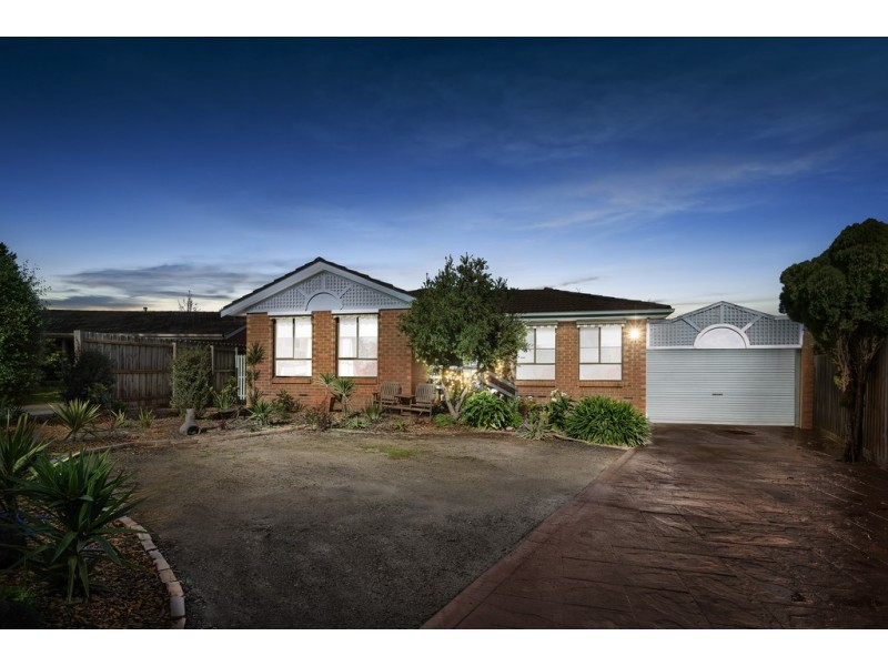 8 Cowin Close, Rowville VIC 3178