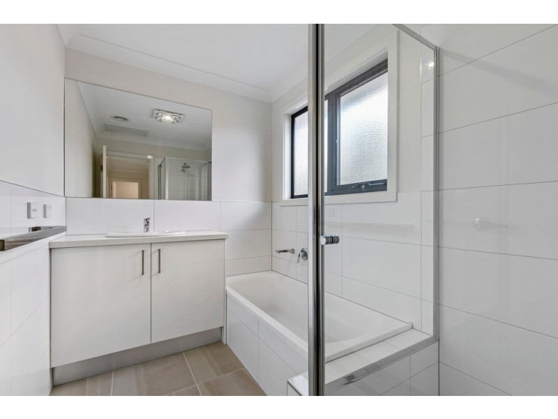 1/116 Maroondah Highway, Croydon VIC 3136