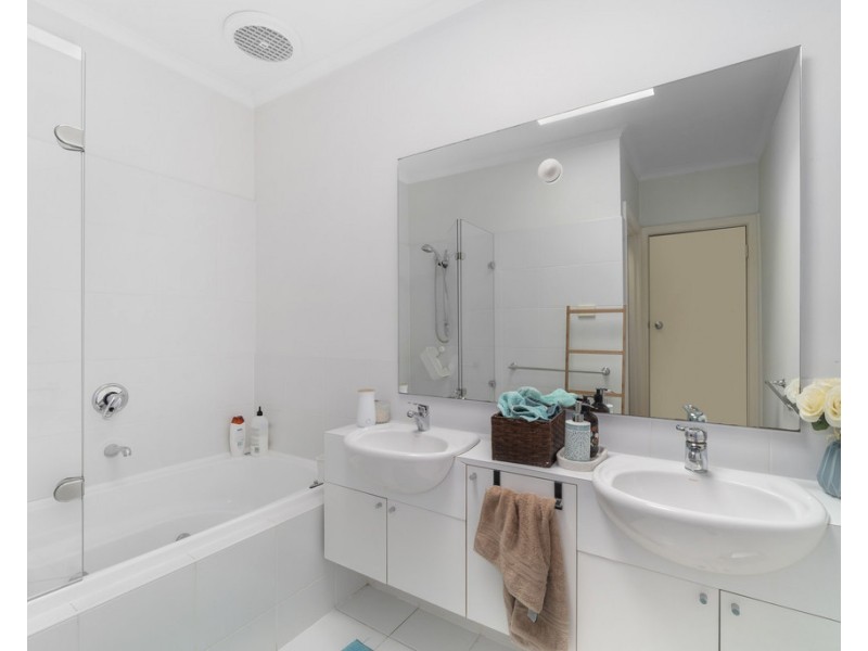 39 Mount Street, Glen Waverley VIC 3150