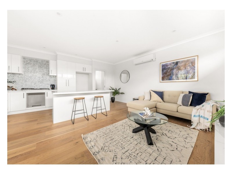 53 Lomond Avenue, Kilsyth VIC 3137