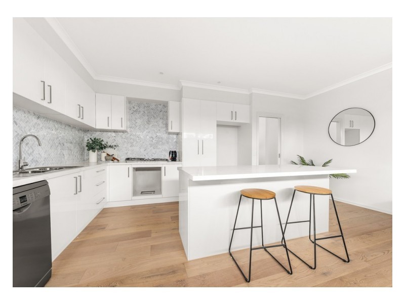 53 Lomond Avenue, Kilsyth VIC 3137