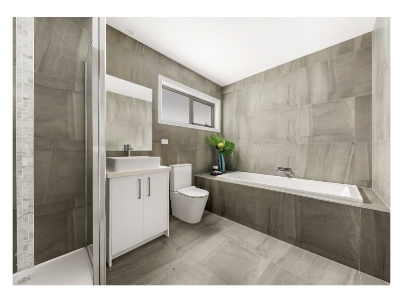 53 Lomond Avenue, Kilsyth VIC 3137