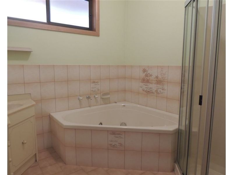 23 Harmsworth Avenue, Wantirna VIC 3152