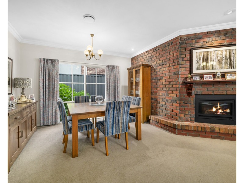 11 Hertford Court, Wantirna South VIC 3152