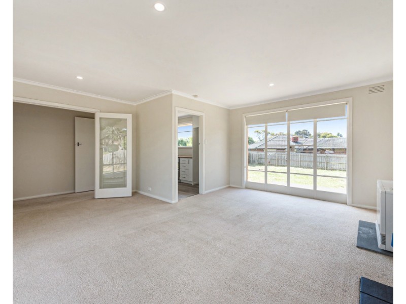 63 Husband Road, Forest Hill VIC 3131