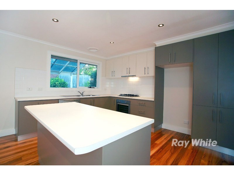 12 Simmonds Court, Wantirna South VIC 3152