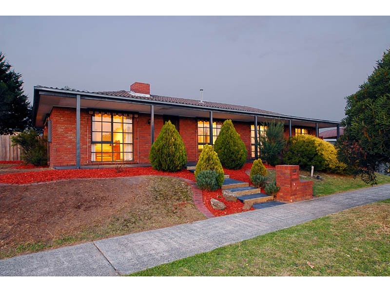 27  Van Court, Narre Warren VIC 3805
