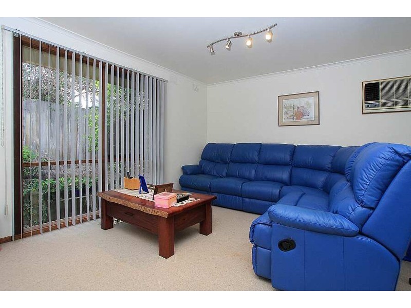 9 Nottingham Square, Wantirna VIC 3152