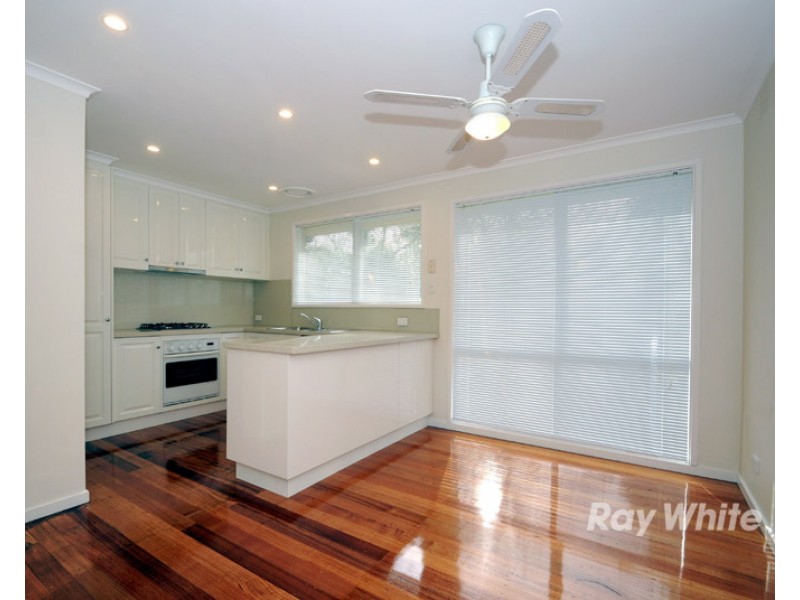 33 Lumeah Crescent, Ferntree Gully VIC 3156