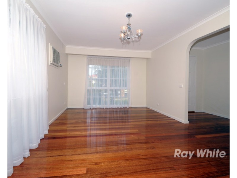 33 Lumeah Crescent, Ferntree Gully VIC 3156