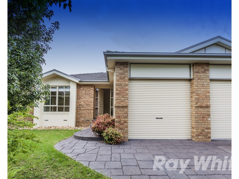 9 Hampden Court, Rowville VIC 3178