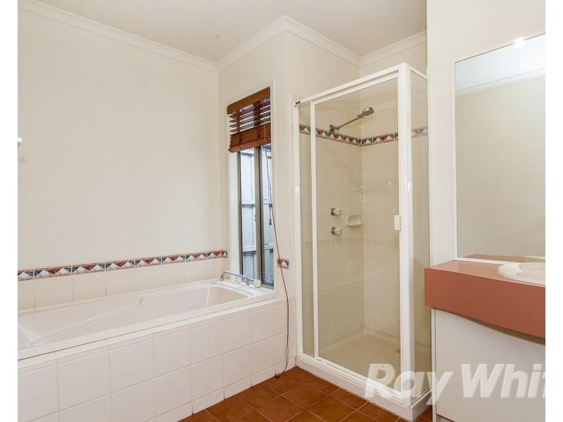 9 Hampden Court, Rowville VIC 3178