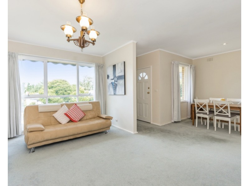15 Compton Street, Mitcham VIC 3132