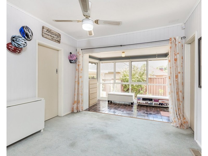 15 Compton Street, Mitcham VIC 3132