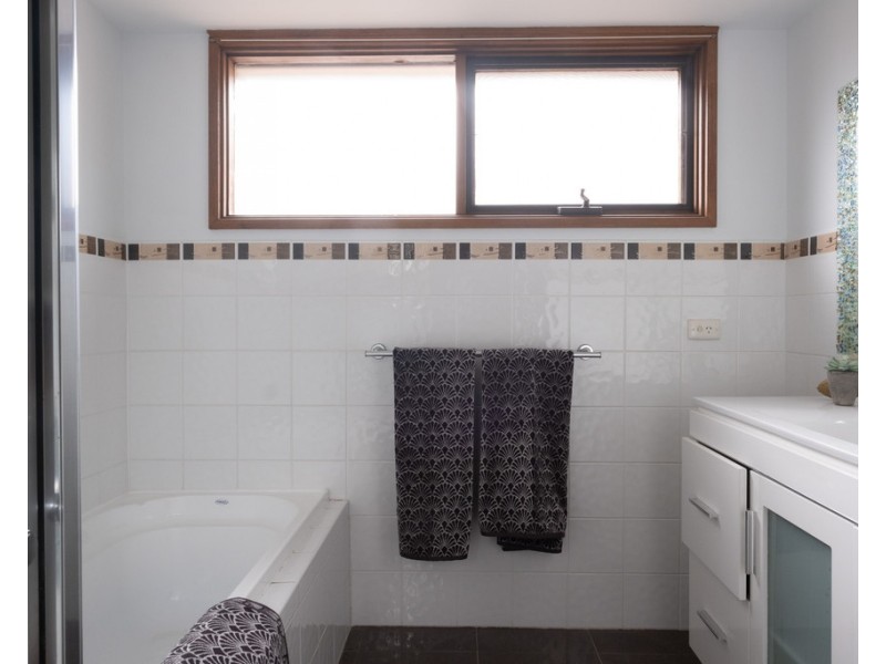 5 Charlton Court, Wantirna South VIC 3152