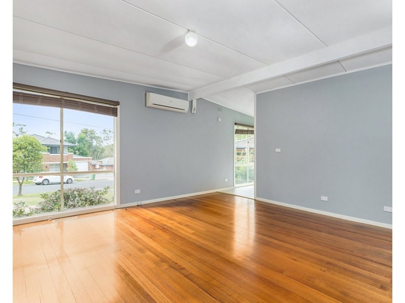 16 Queenstown Road, Boronia VIC 3155