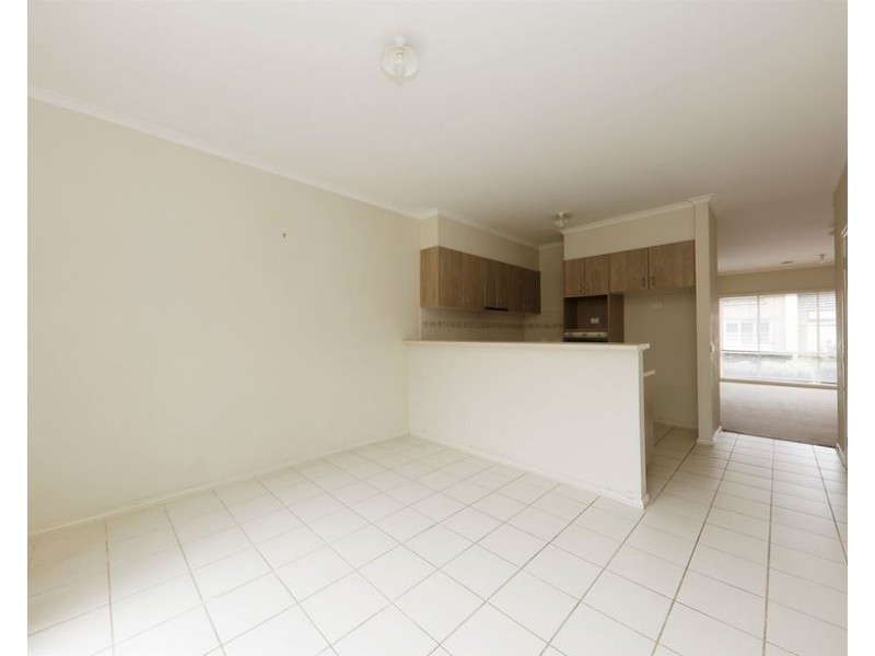 18 Larkspur Circuit, Glen Waverley VIC 3150