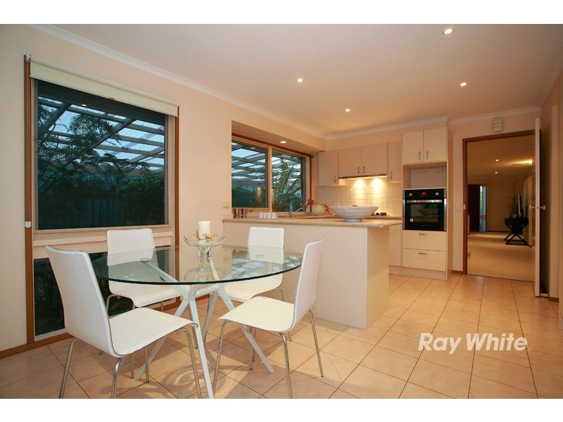 16 Dayan Drive, Wantirna South VIC 3152