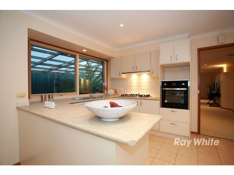 16 Dayan Drive, Wantirna South VIC 3152