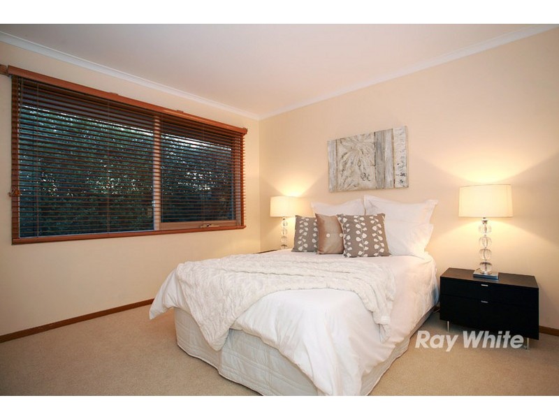 16 Dayan Drive, Wantirna South VIC 3152