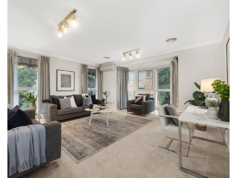 72 Freemantle Drive, Wantirna South VIC 3152