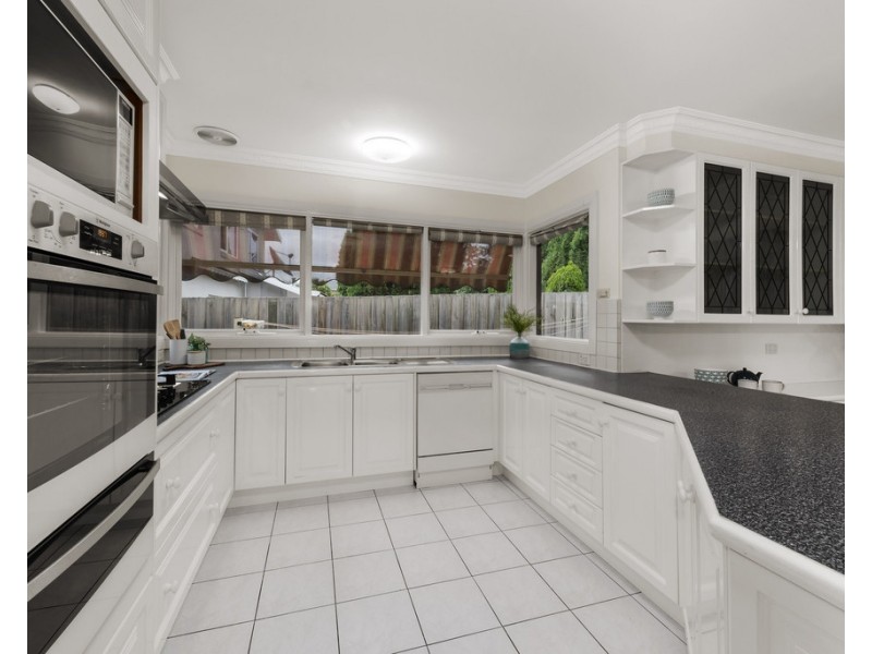 72 Freemantle Drive, Wantirna South VIC 3152