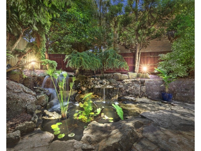 72 Freemantle Drive, Wantirna South VIC 3152