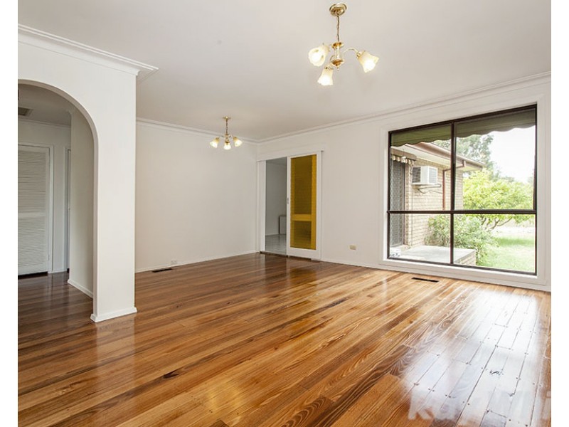 62 Guinevere Parade, Glen Waverley VIC 3150