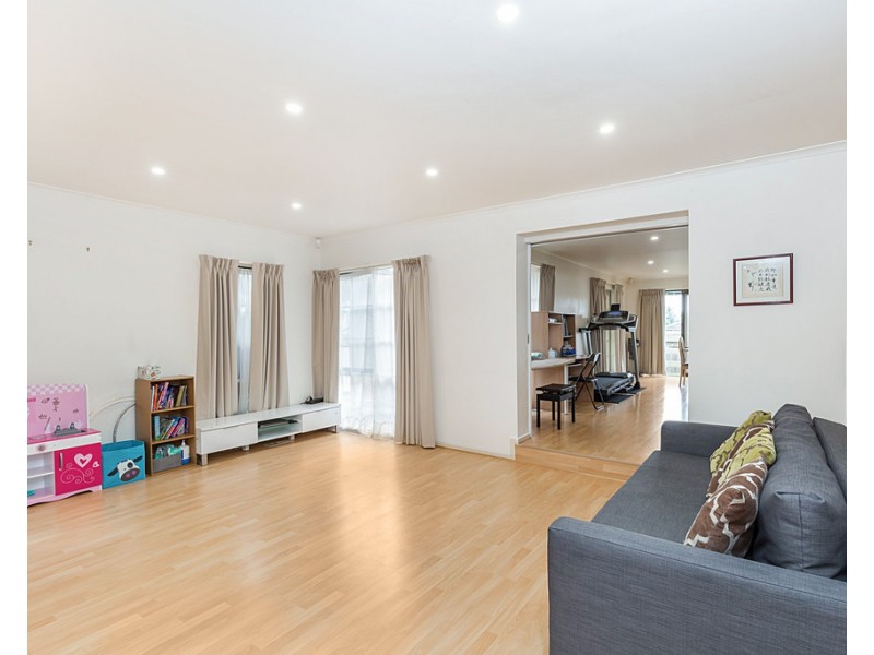 11 The Mews, Wantirna VIC 3152