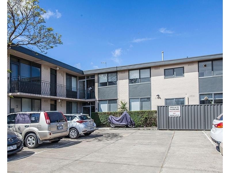 8/734 Centre Road, Bentleigh East VIC 3165