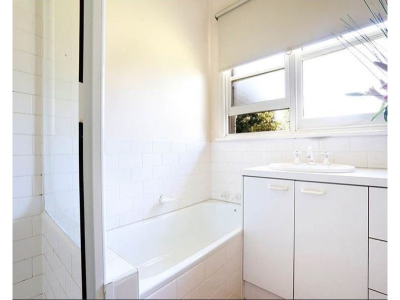 4 Ascot Court, Glen Waverley VIC 3150