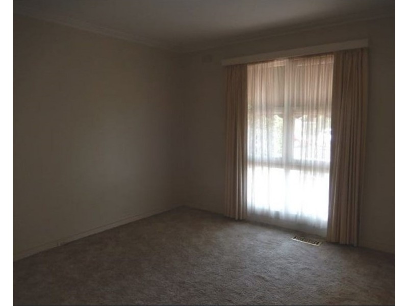 4 Ascot Court, Glen Waverley VIC 3150