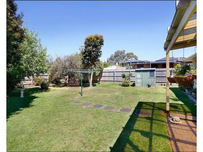 4 Ascot Court, Glen Waverley VIC 3150
