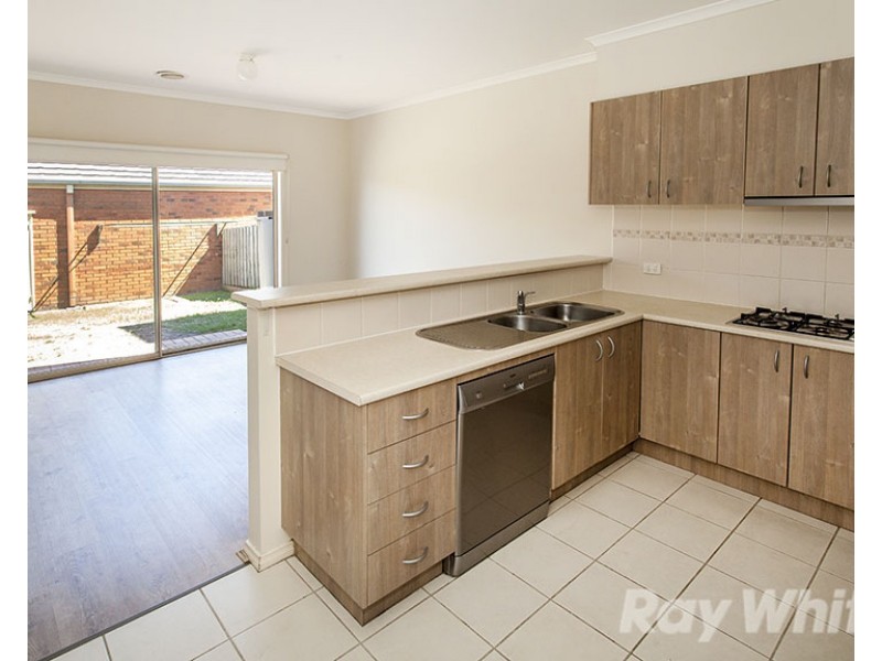 9 St Laurent Rise, Knoxfield VIC 3180