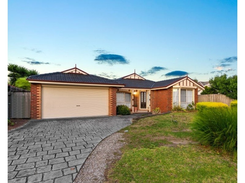 11 Turnberry Avenue, Narre Warren South VIC 3805