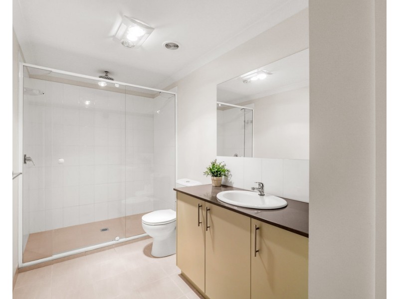 2/440 Stud Road, Wantirna South VIC 3152