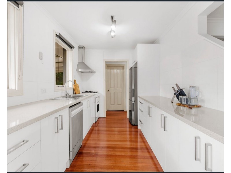 94 David Street North, Knoxfield VIC 3180
