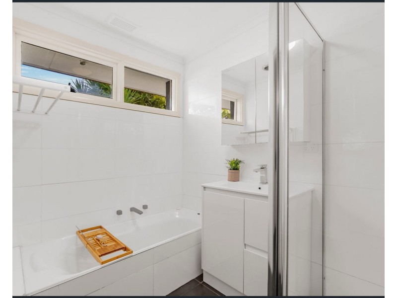 94 David Street North, Knoxfield VIC 3180